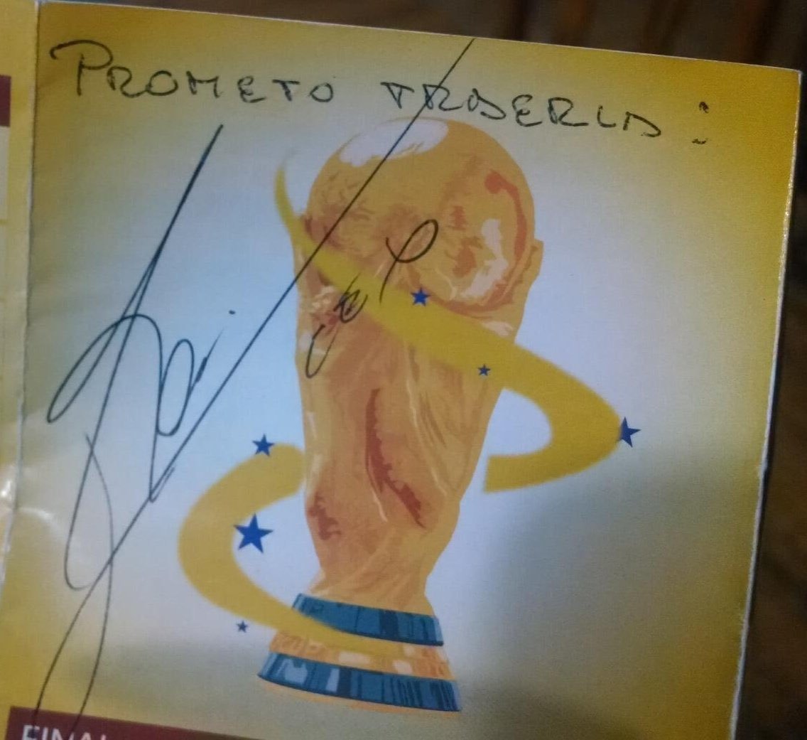 在2014年世界杯期间，梅西在一张纸上给一位球迷写下了一句简单的话：“我保证我会