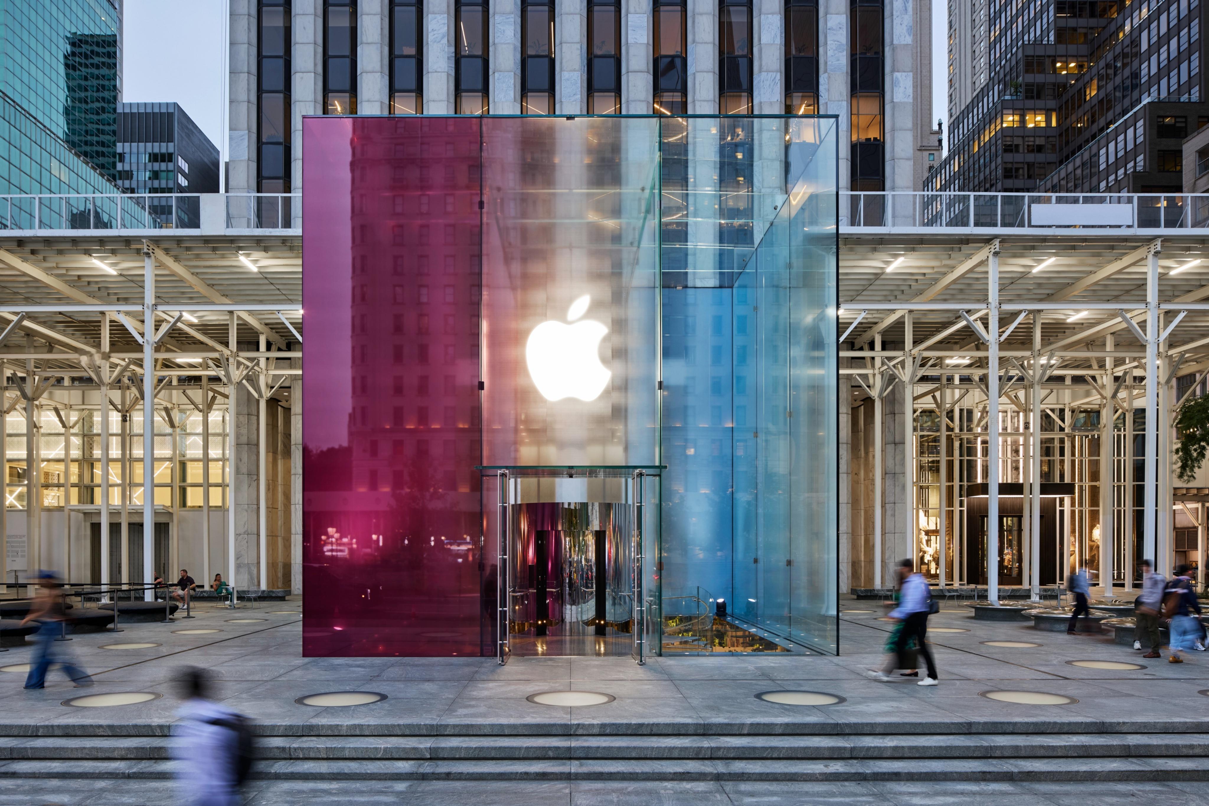 【Apple CEO John Ternus 预告 iPhone 18 Pro 