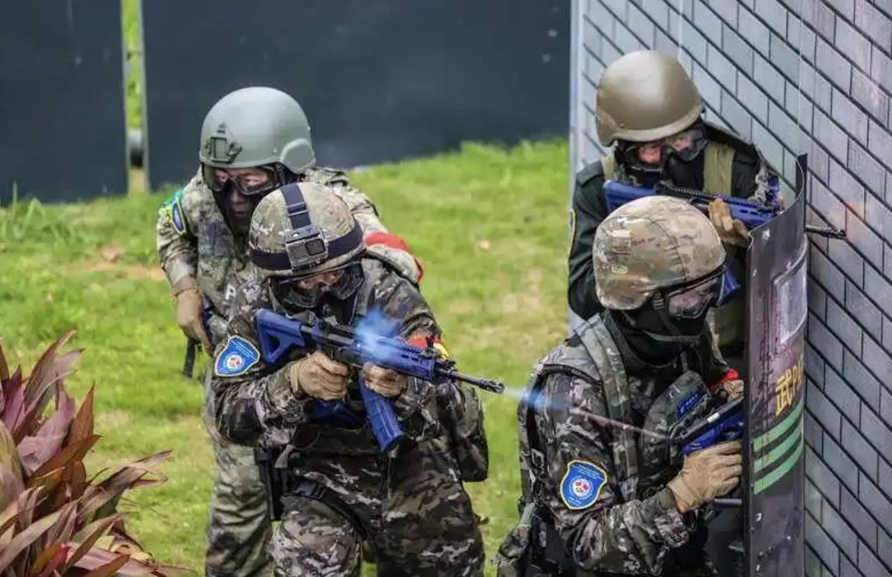 中越近期连续展开联合行动，先是在北部湾进行第40次海军联合巡逻和首次海上联合训练