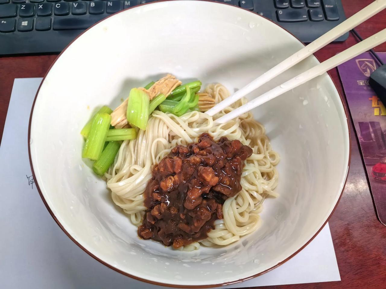 今日头条能发实况照片了 今日头条能发实况照片了，这功能还挺有意思。以前只能发静态