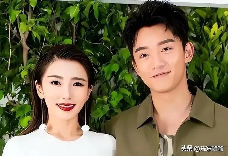 近日，程晓玥在直播中罕见谈及婚姻状态，自曝与富二代老公结婚多年仍未举办婚礼，引发