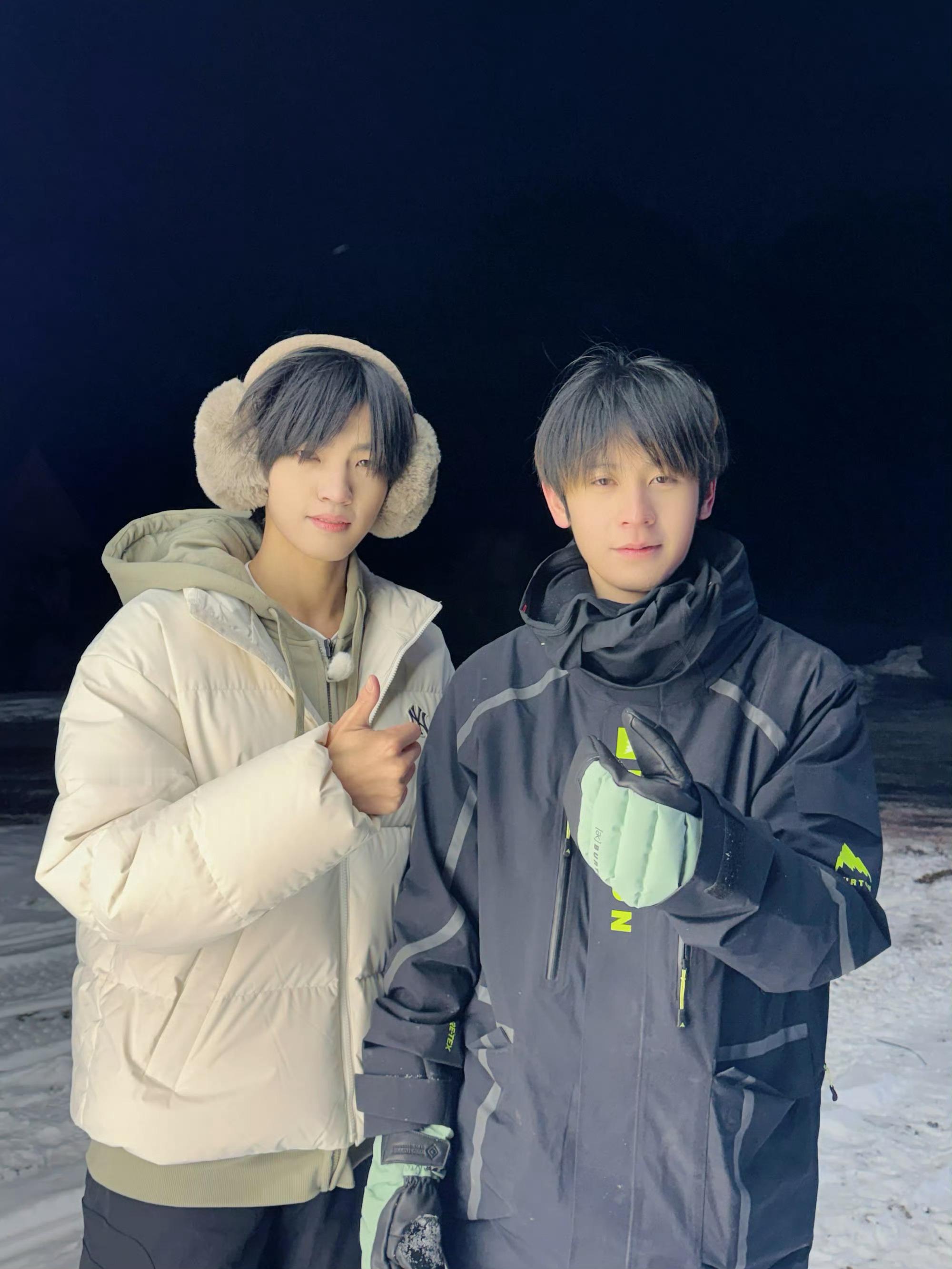 无畏偶遇kpl顶帅！明明是kpl双帅两个大帅哥对我的眼睛可太好啦