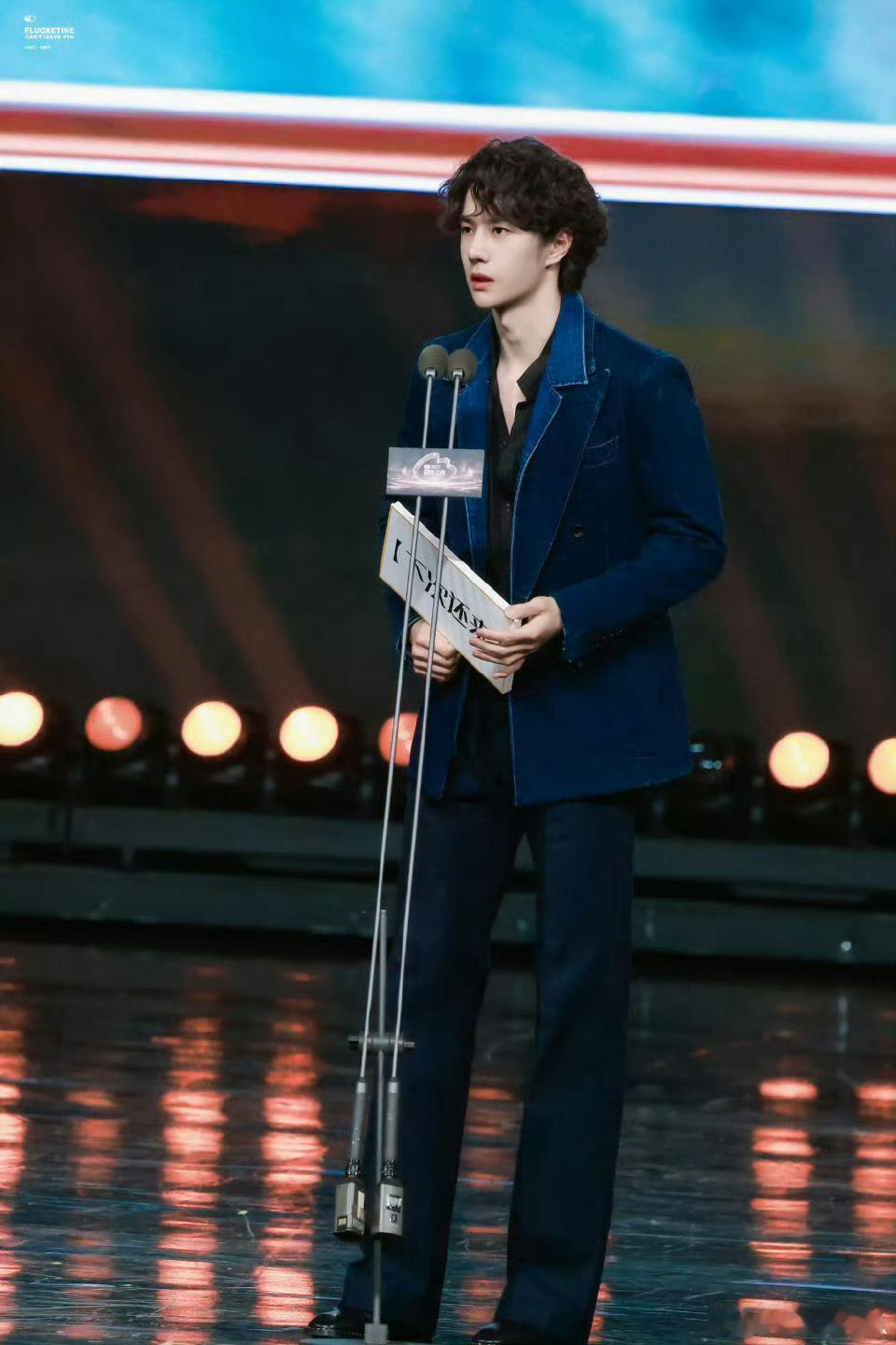 王一博救场微博真是草台班子 