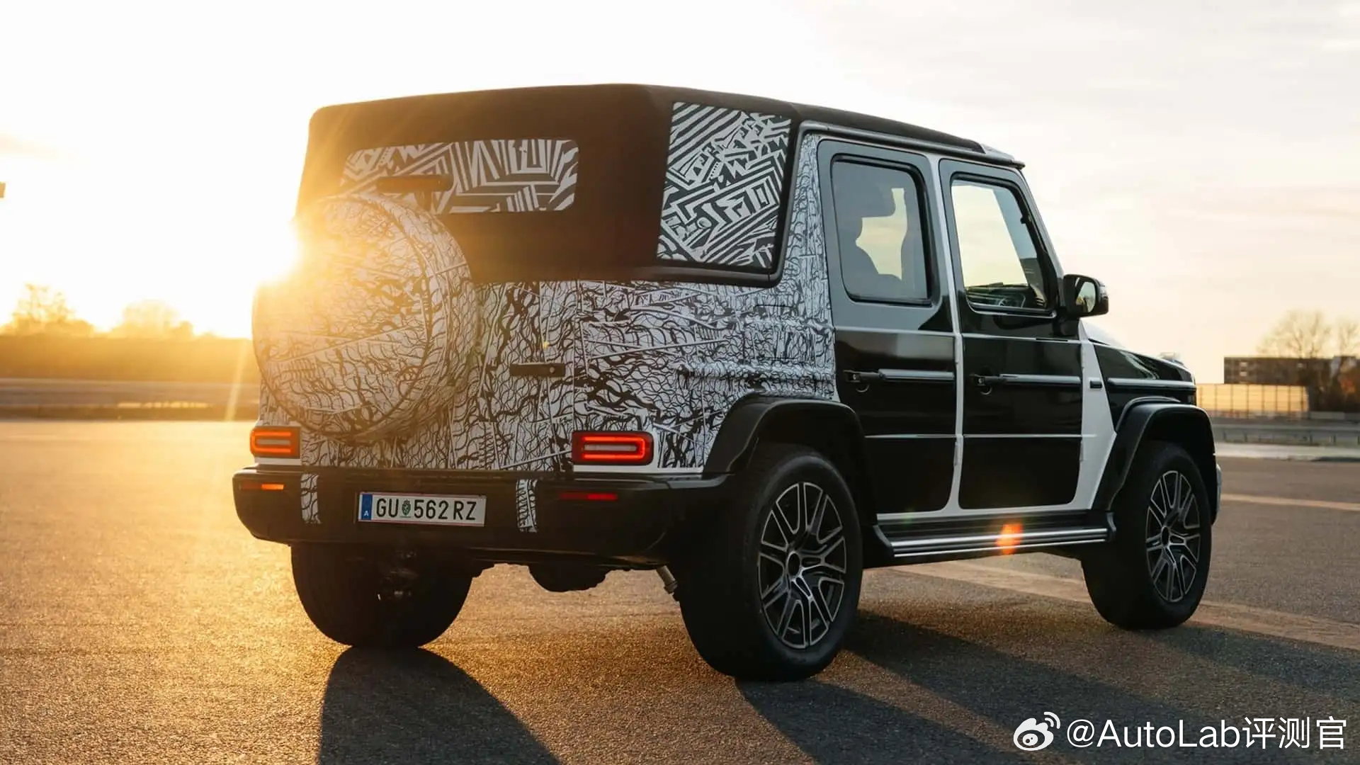 想买奔驰大G的老板们注意了，新款敞篷版G63预计将会在2027年三季度正式投产。