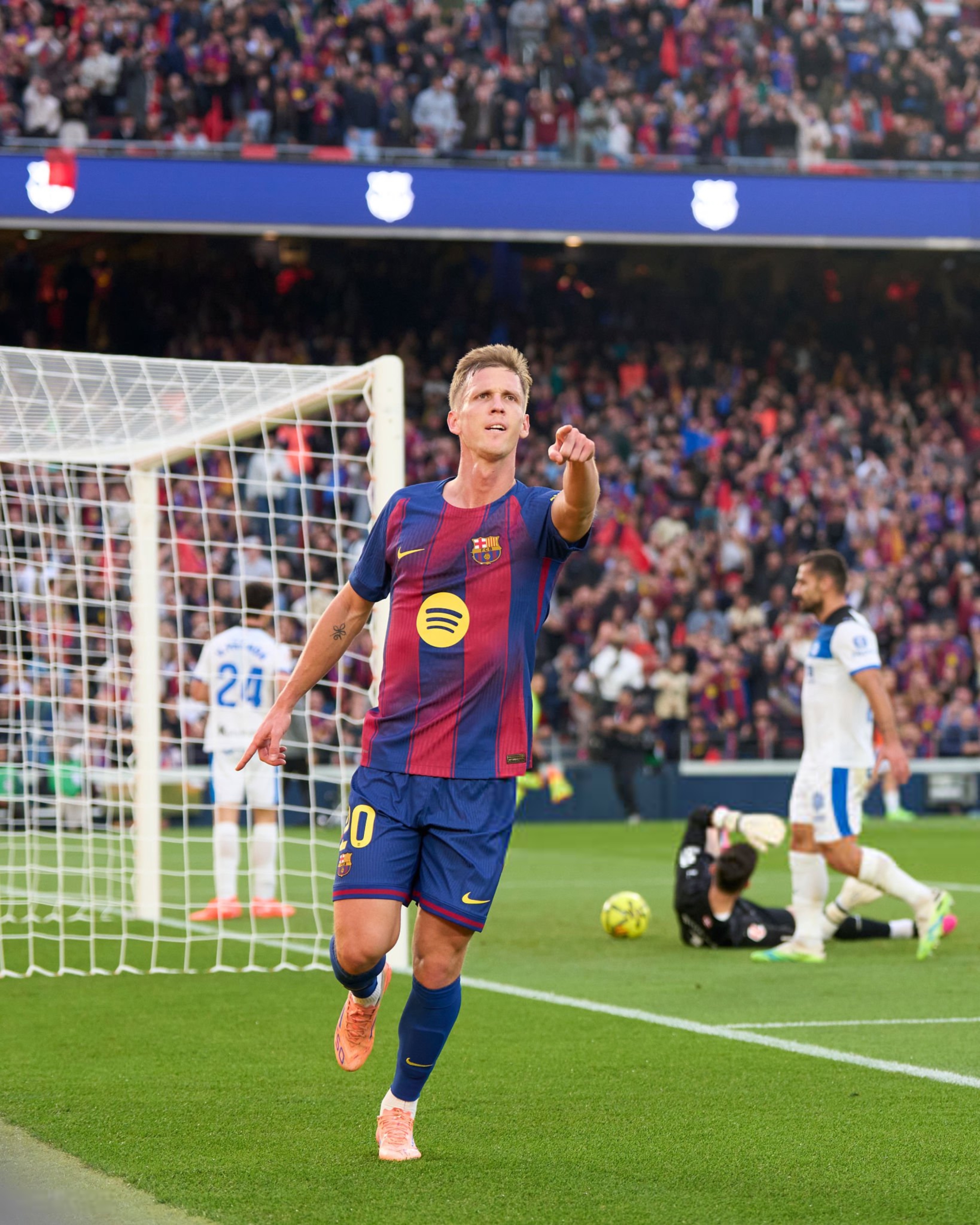 奥尔莫😍巴萨126周年巴萨vs阿拉维斯