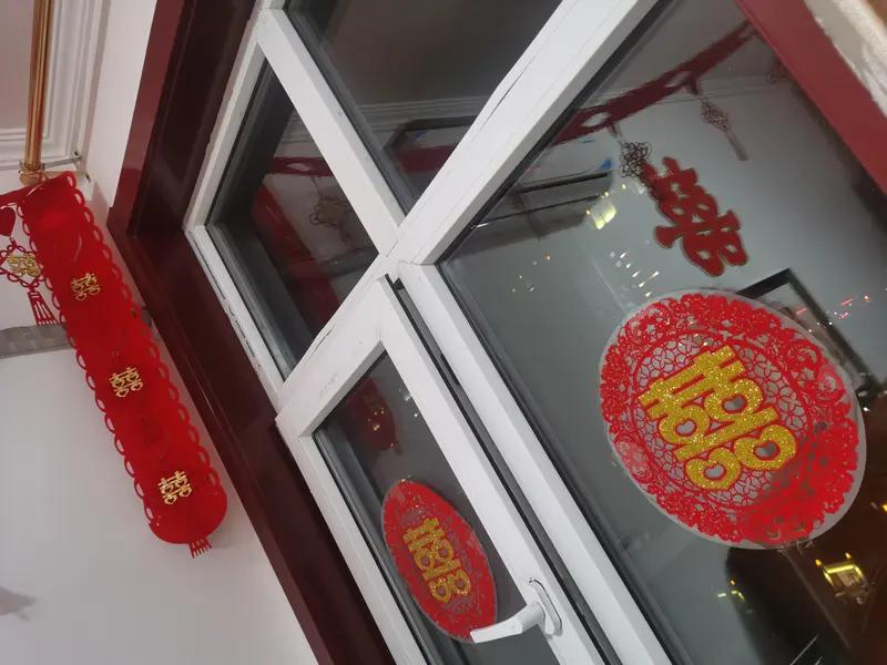 我觉得结婚门当户对真的太重要了。婚姻不是只有风花雪月，而是生活方式的深度融合。原
