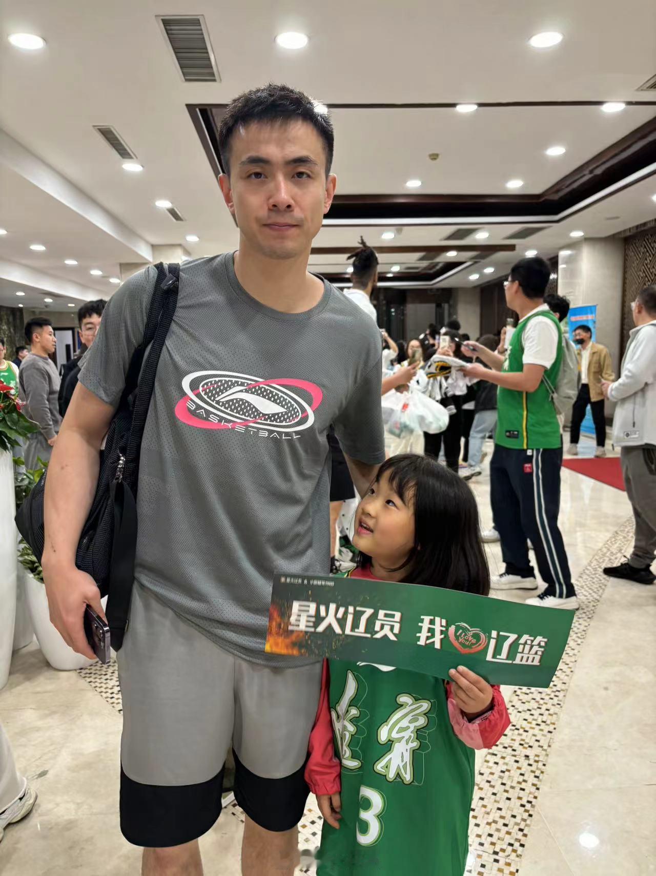 感谢设计的手幅，似乎好像得更新了。上海及浙江稠州都禁入，不是很理解。南京同曦比较