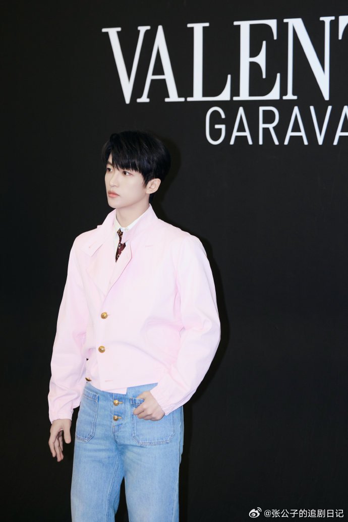 黄子弘凡是京中善漱口者大张伟说黄子弘凡口技像漱口黄子弘凡一顿高能炫技输出，结果大