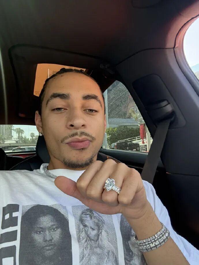 近日，碧昂丝Beyoncé的侄子、Solange Knowles的儿子Julez