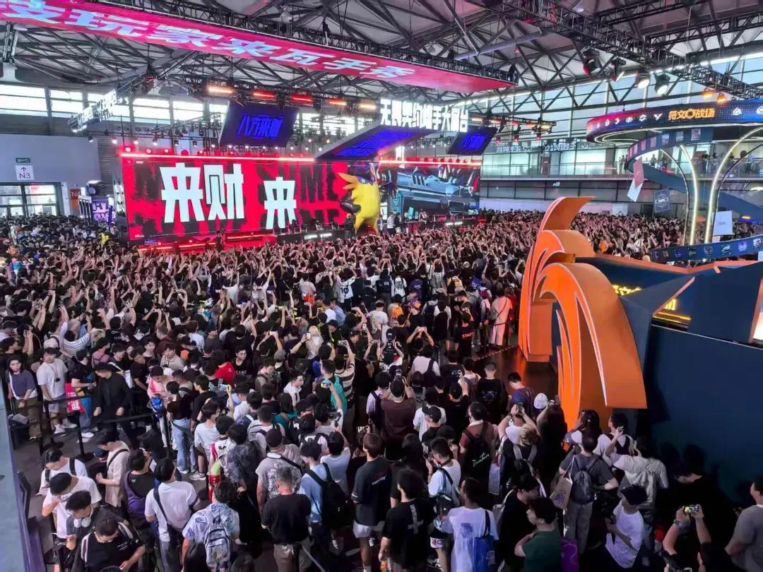 刚刚官宣MAU破5000万：腾讯这回靠「潮」抓住了年轻人？