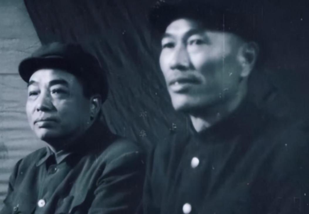 1959年,有人问邓华“彭德怀谁都骂，为什么不骂你？”邓华犀利反驳道“彭总骂你是