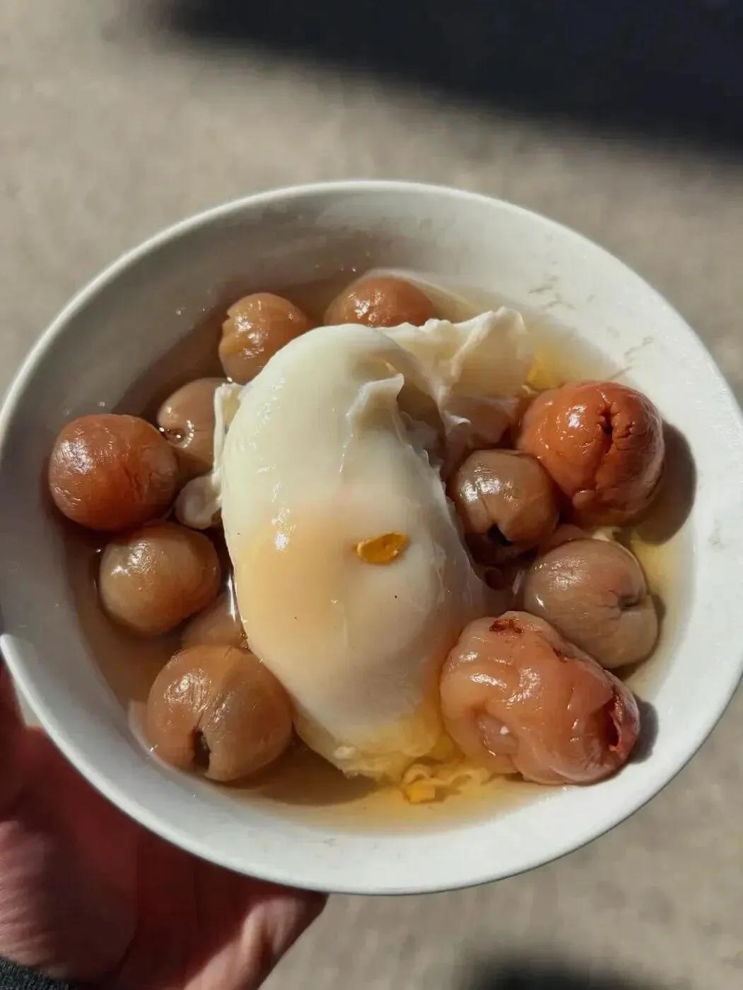 浙江这个叫什么？
今天上午约了一个高二的学生到同学家上课，一进门孩子妈妈很热情的