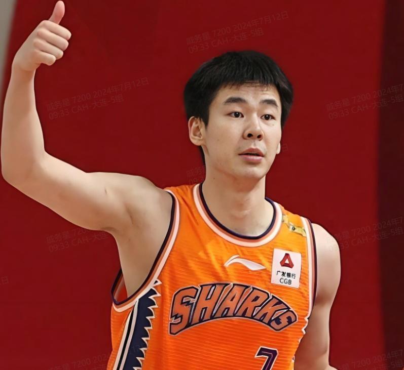 第一阶段赛事收官，郭昊文在这一阶段的比赛中展现出了强大的实力和坚韧的斗志。他场均