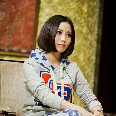 姚贝娜的主刀医生曹迎明，十余年来始终带着一份沉甸甸的惋惜复盘这场诊疗。这位曾经与
