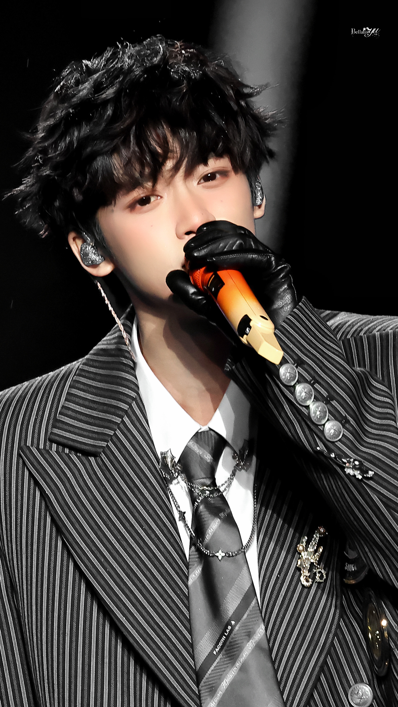 网易严选代言人梓渝 🔮梓渝 希望是相信世界尚未完成，而我们参与其中。