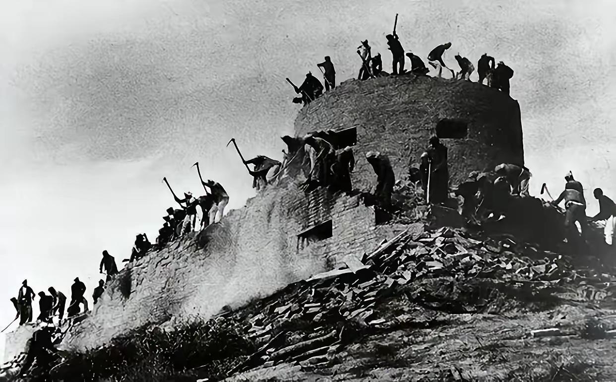 杨成武晚年对聂荣臻坦言：1938年阜平那场血战，最大战果不是歼敌千人，是他亲手撕