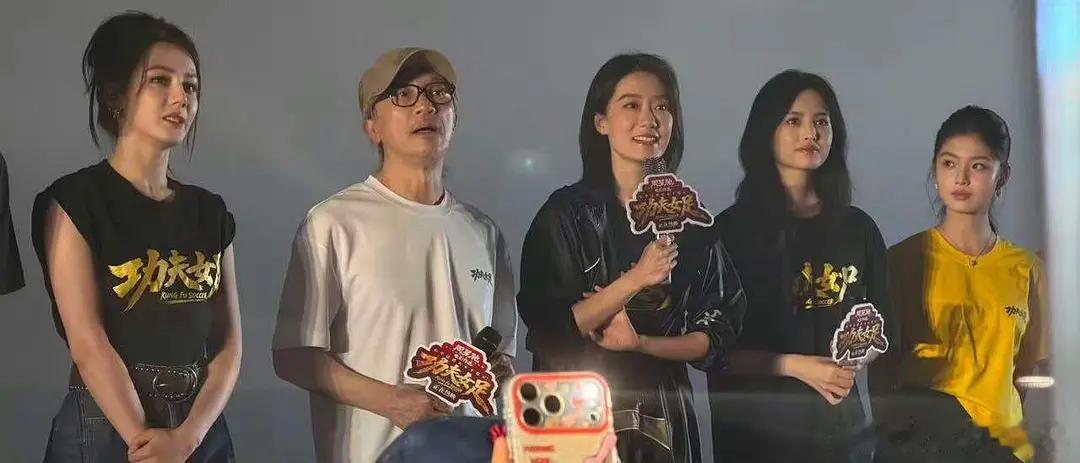 票房好不好，看主演的表情就知道了😂 