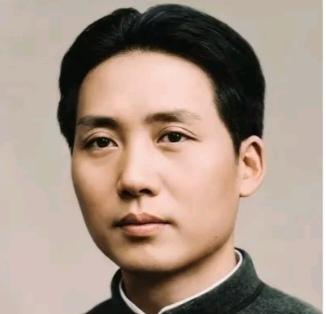 百年前的灵魂发问！青年毛泽东一语道破时代本质
 
回溯百年风云，总有一些经典文字