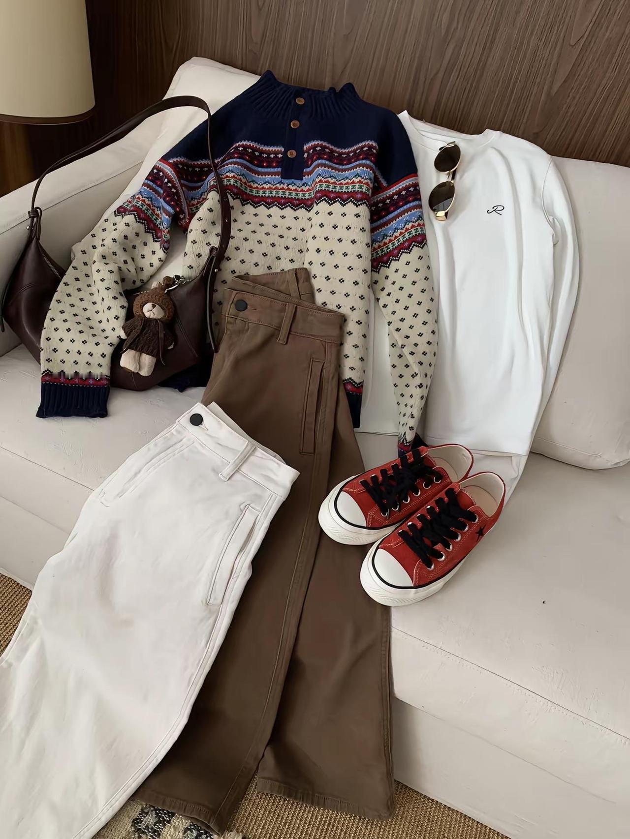 今天自然光下原相机的质感还不错呀～晚上见呀，我的好盆友们～还是七点哟～