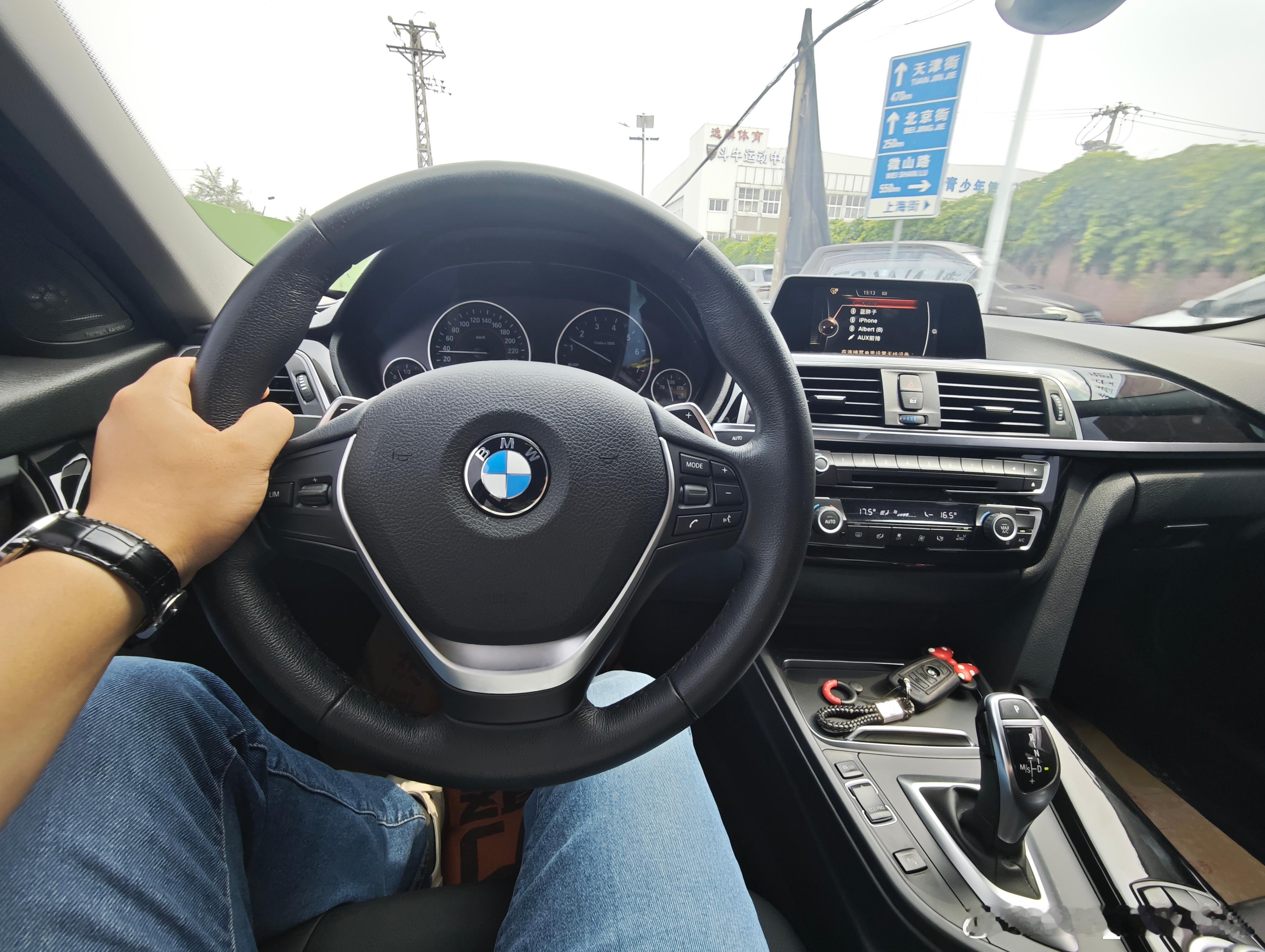 马力玩聚老马在路上 店里这台6.9万公里一手2018年BMW 320Li刚上架就