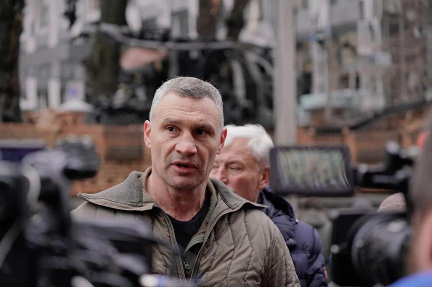 泽连斯基虽然维护了领土主权的完整，但却让乌克兰民众的生活越来越艰难！基辅市长克里