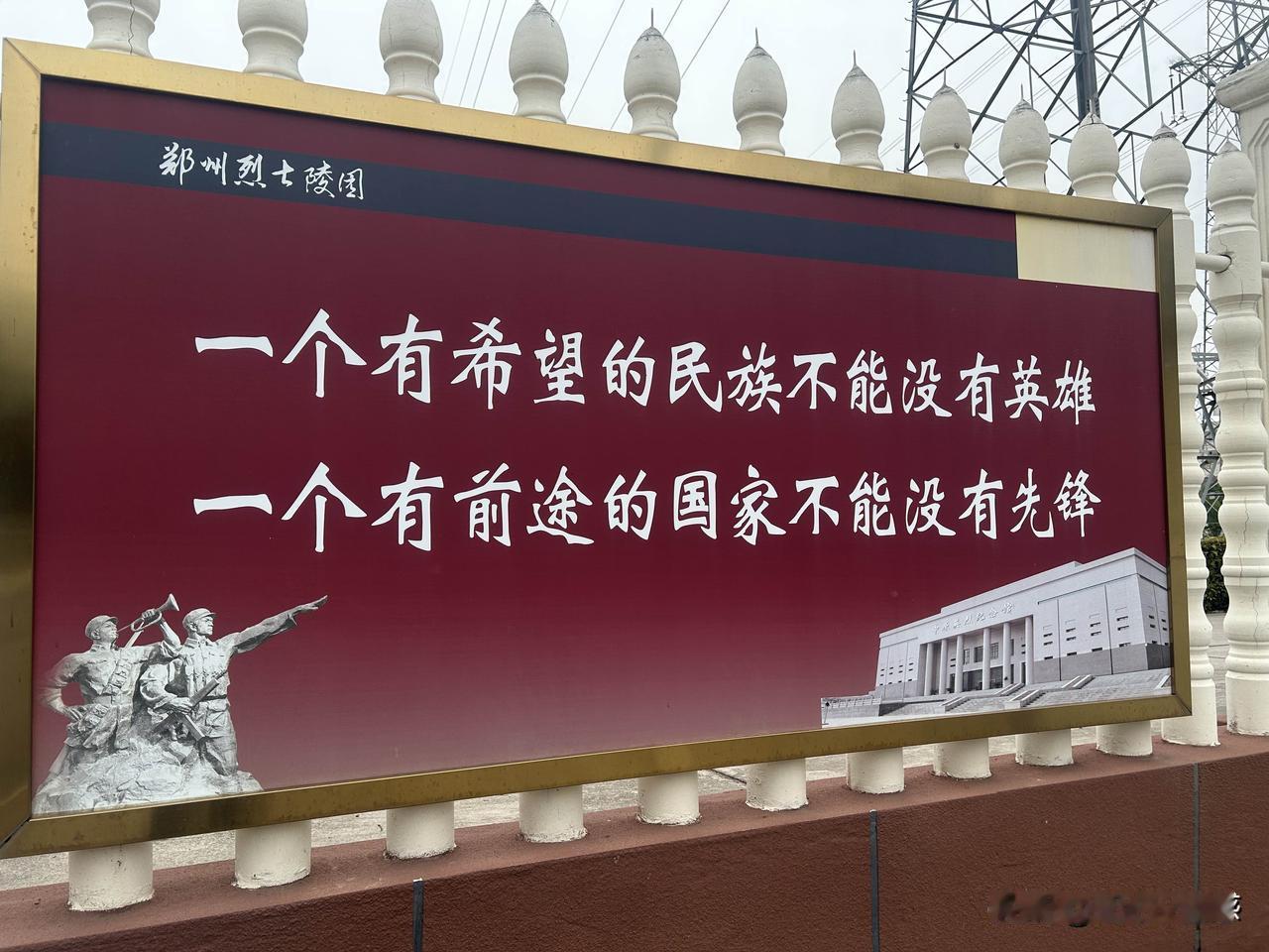 岁岁风调雨顺，请赐下联