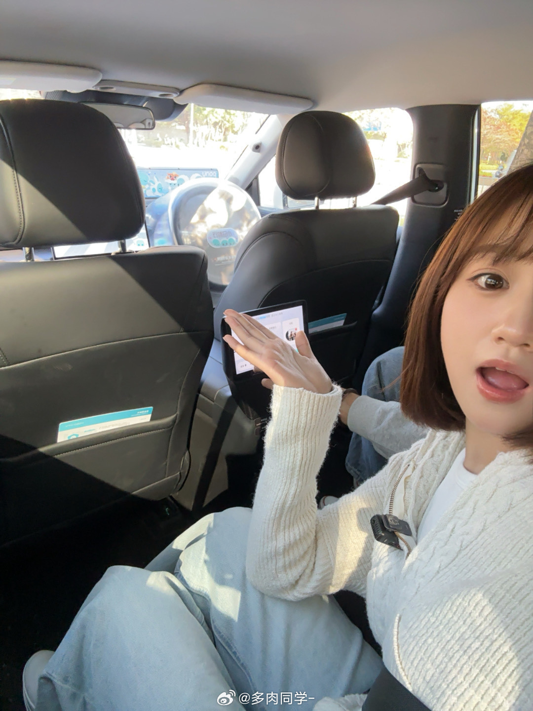 哎！？我的网约车司机呢深圳的小马智行俺终于体验上了！！！上车前需要在手机上解锁车