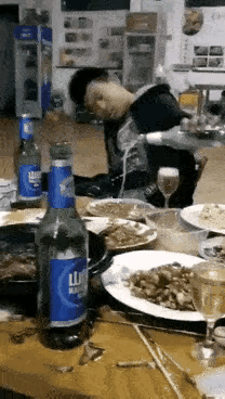 绝对是装的，不想喝，别浪费[大笑][大笑][大笑][大笑][大笑]