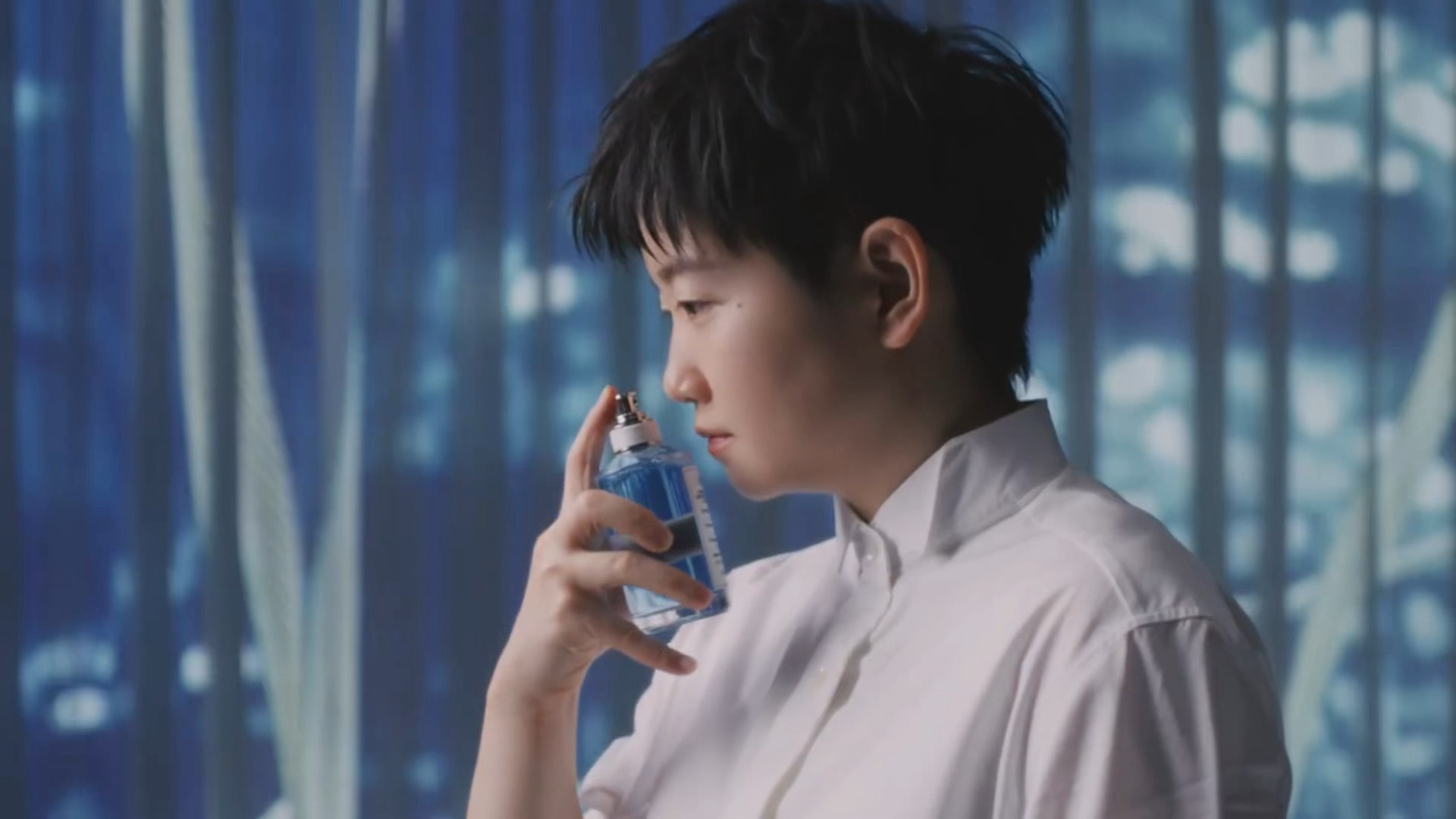 蓝色是包容的💧 