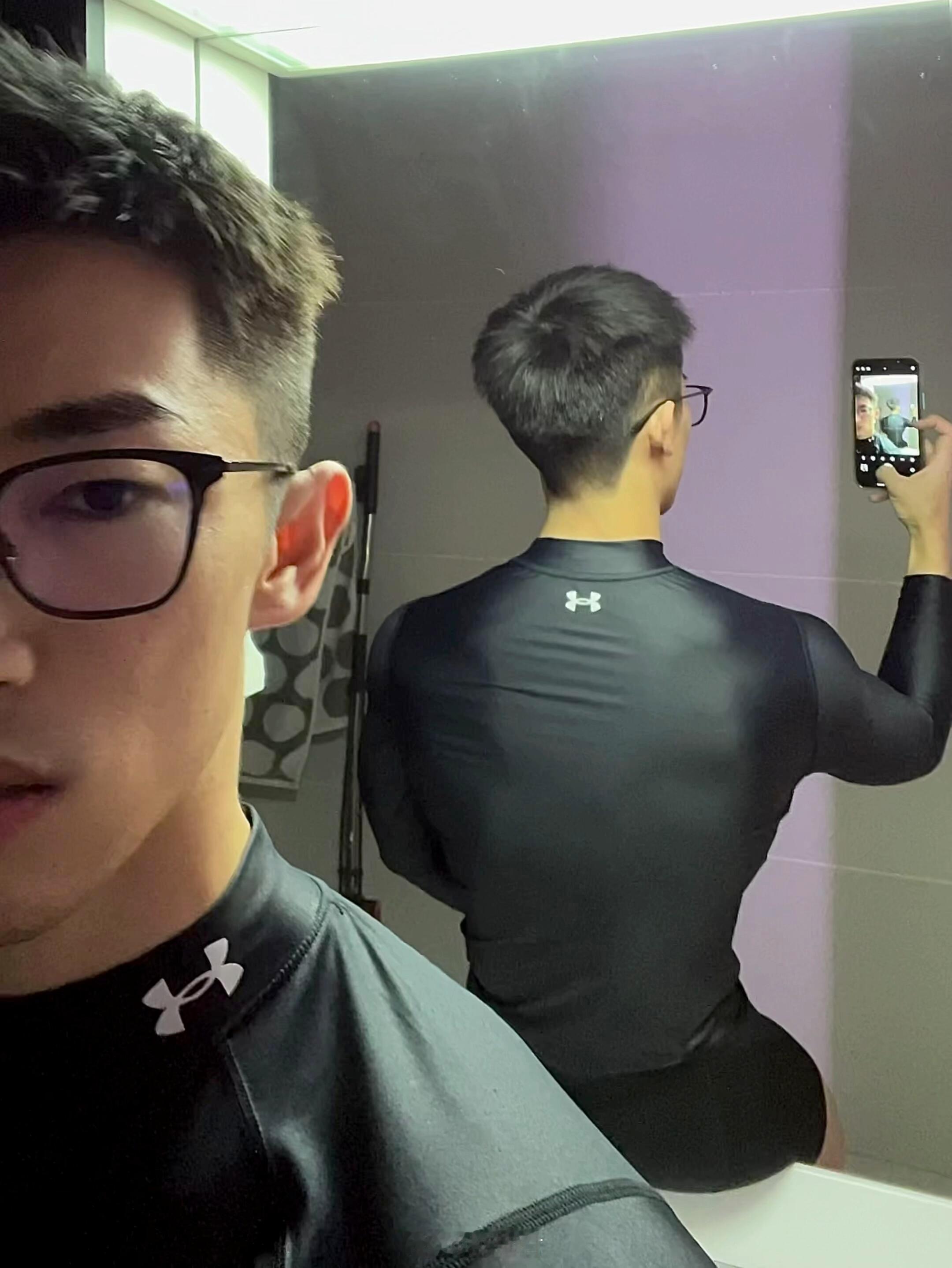 紧身衣是男人的黑丝~传送门丨小栗斌 ​​​