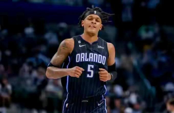 第一组抢七来了，剩下就看快船了，魔术新三少，主场战胜魔术。
第一，魔术状元郎班切