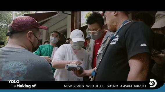 #热辣滚烫纪录片海外上线#贾玲的成功我们都是看在眼里，正是她的坚持与热血，我们才