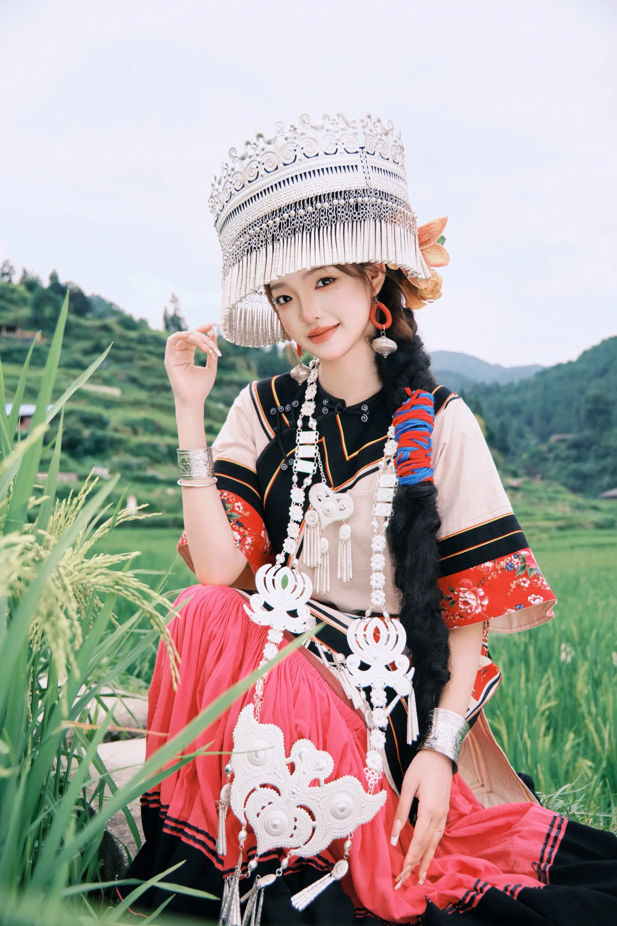 来千户苗寨拍民族风写真啦。