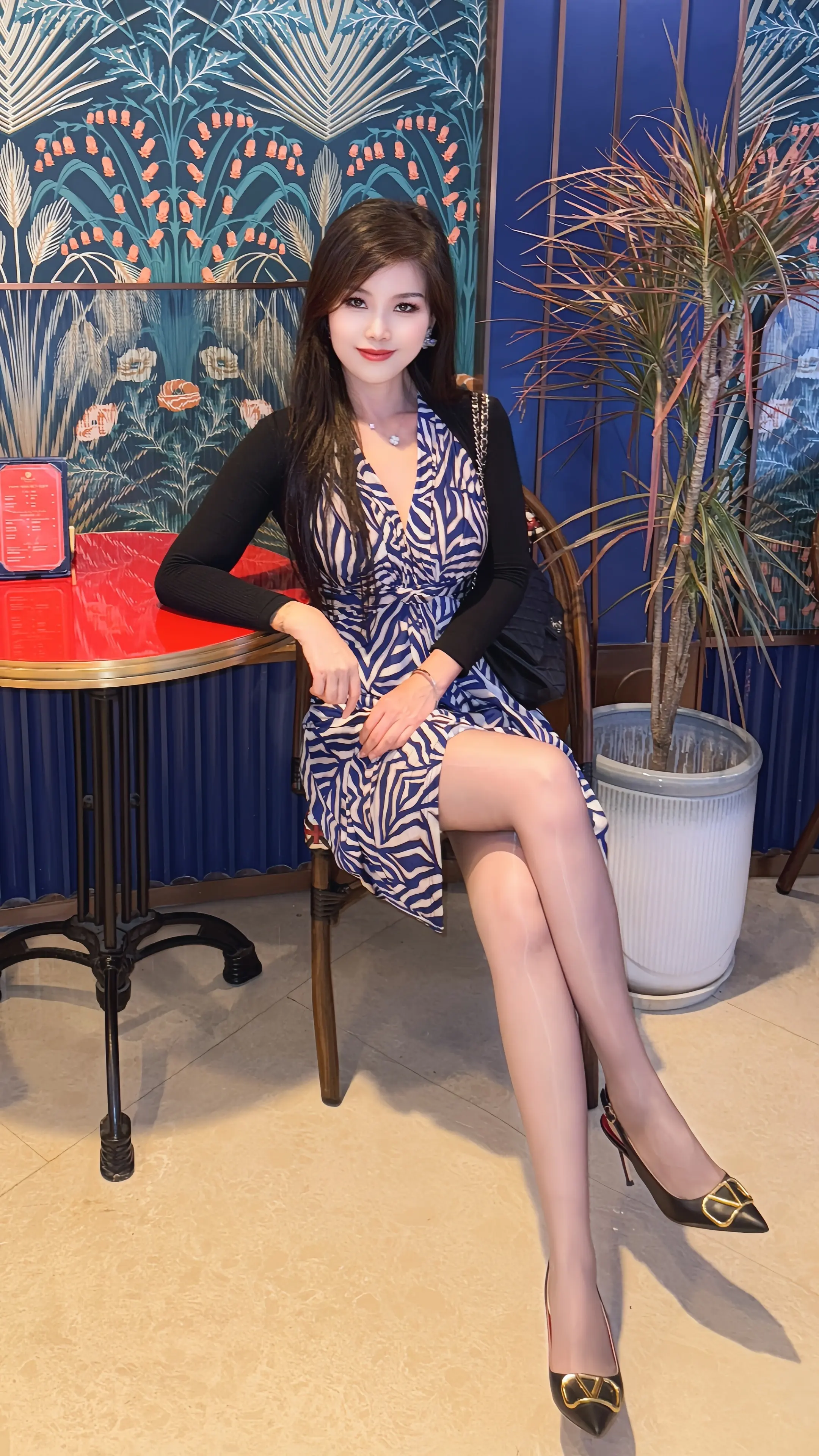 优秀的管理者不纠结对错，而是让每个人都发 挥长处