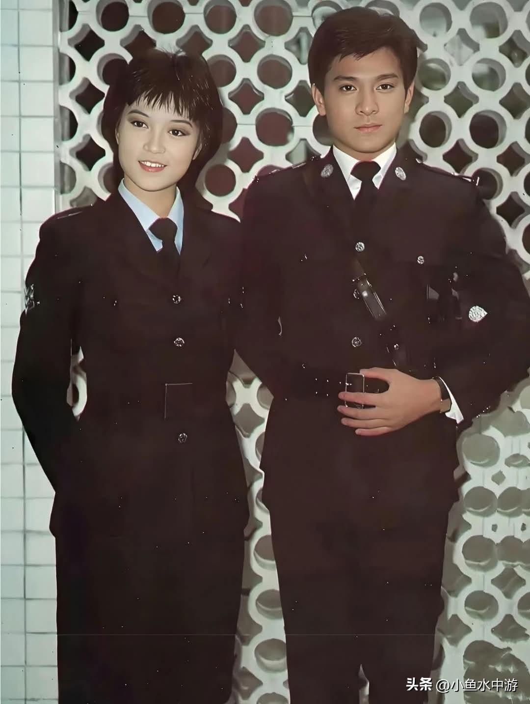 八十年代1982年，陈敏儿、刘德华主演TVB经典警匪电视剧《猎鹰》。
当年刘德华
