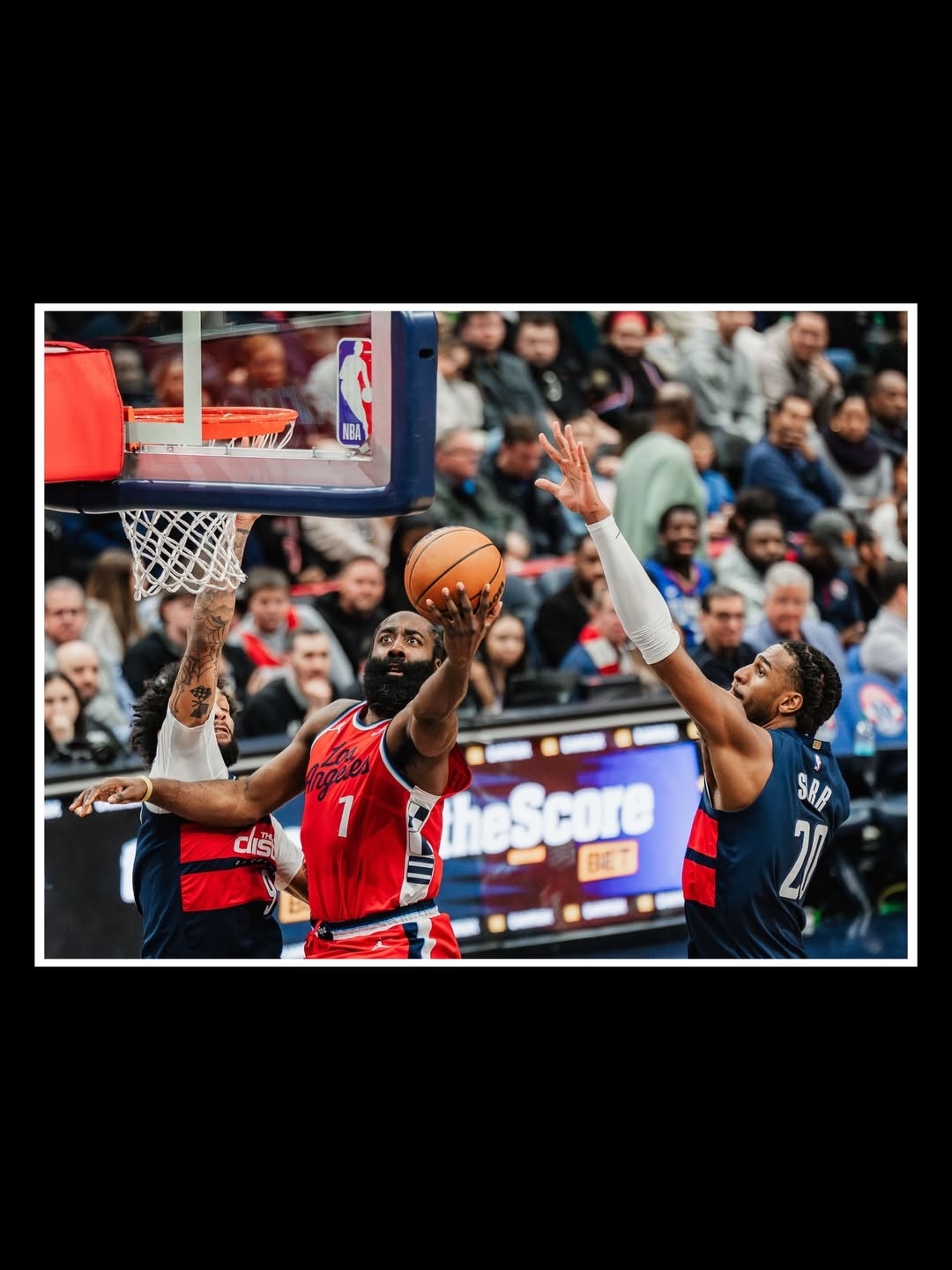 哈登昨日在对阵奇才的比赛中以5成以上命中率独得36分7篮板9助攻🔥 哈登 📸