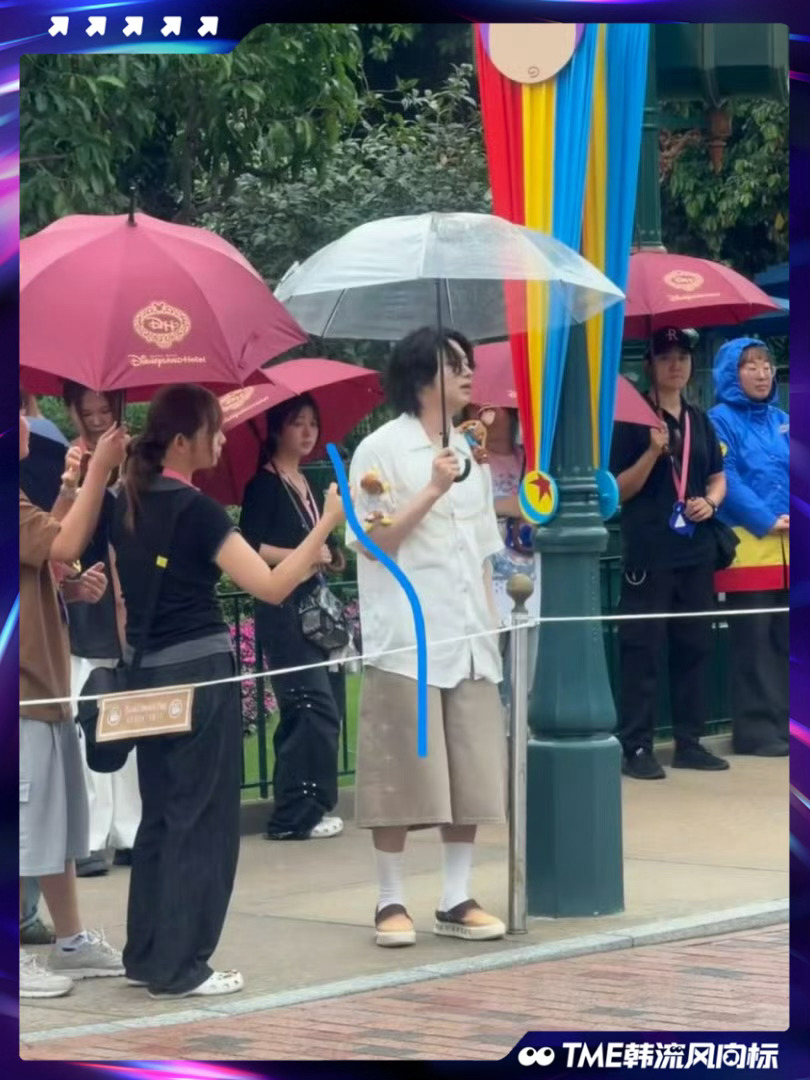 港迪偶遇金希澈 有网友在香港迪士尼乐园偶遇Super Junior金希澈
