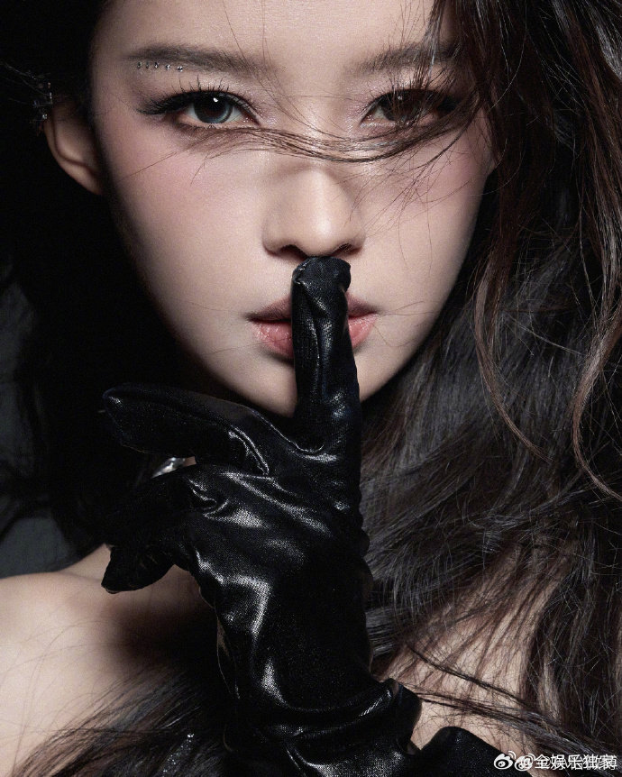 孙怡问AI要不要参加浪姐 孙怡把人生大事交给AI参考，随性又可爱，性格太圈粉。孙