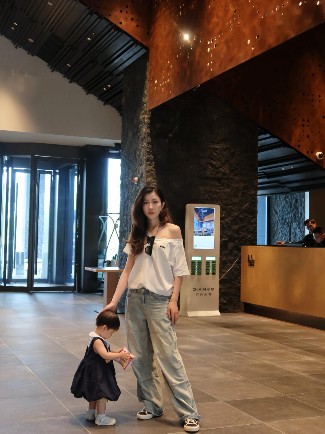 在成都！居然有一家能看飞机起降的酒店！✈️