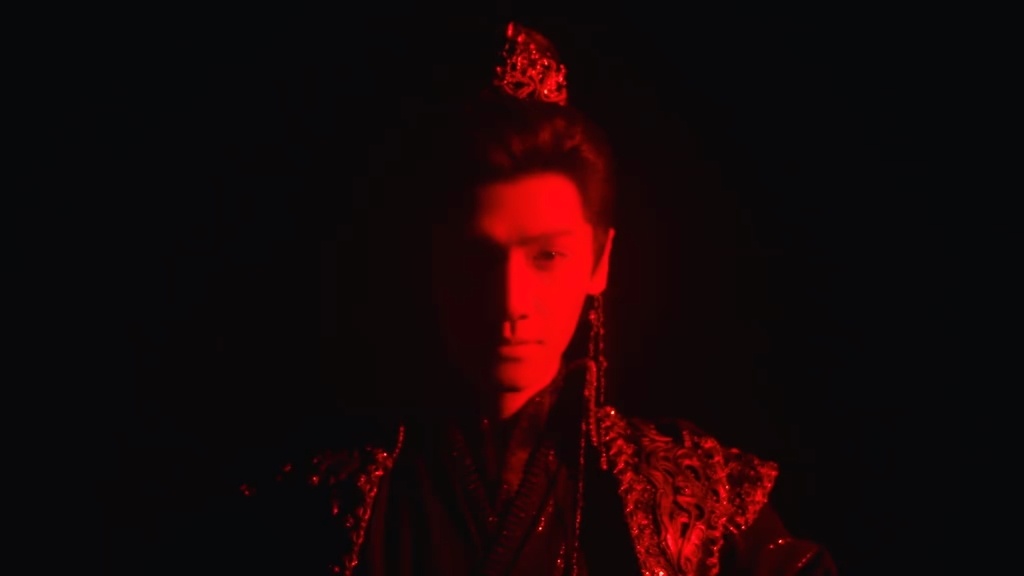 OMG魅影神捕竟然是这个画风！罗云熙的剧都这么高级！好诡好爽好喜欢！罗云熙黎斯 