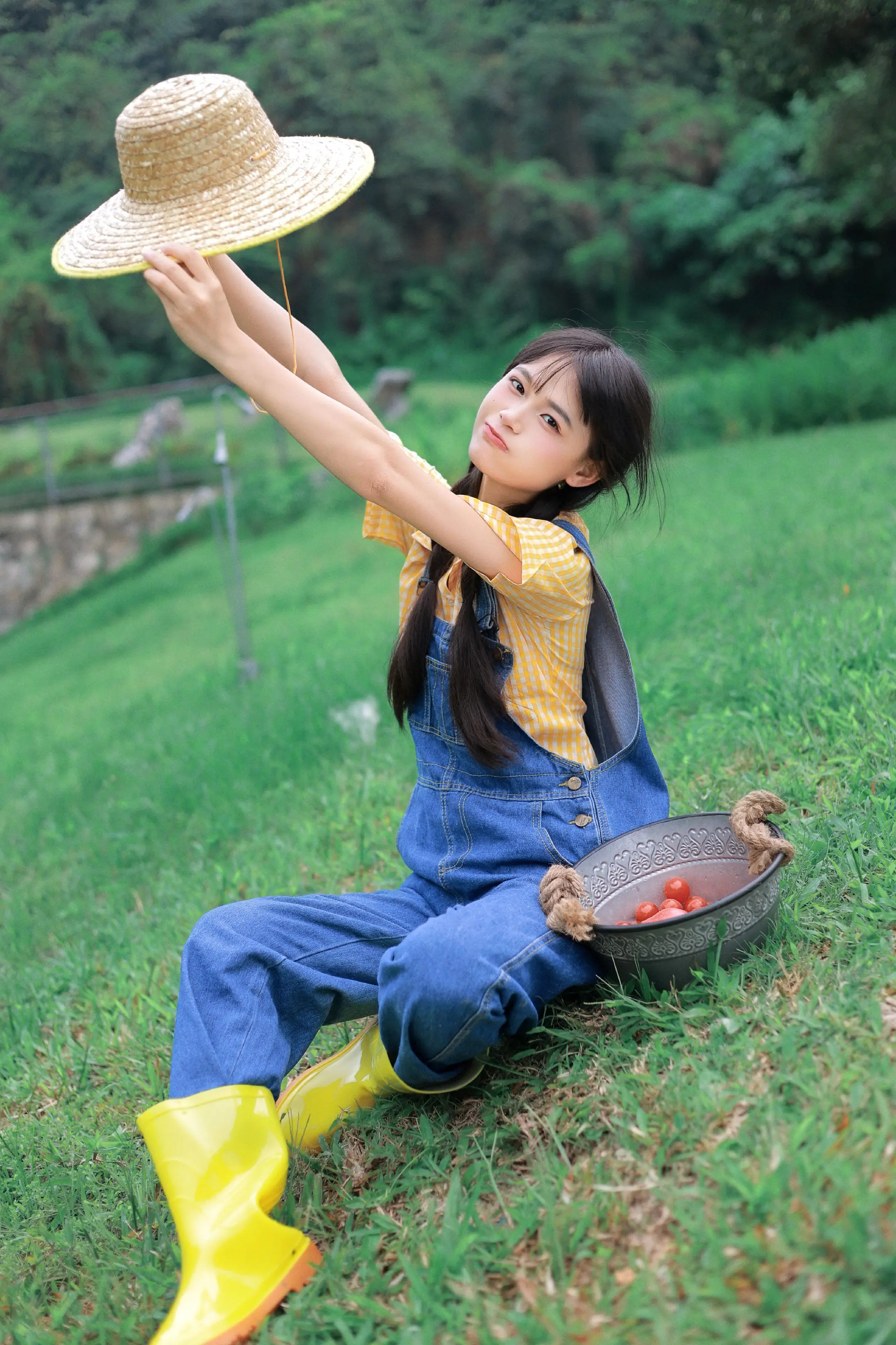外婆家的夏天🍃🍅。📷佳能R62+50 1.8