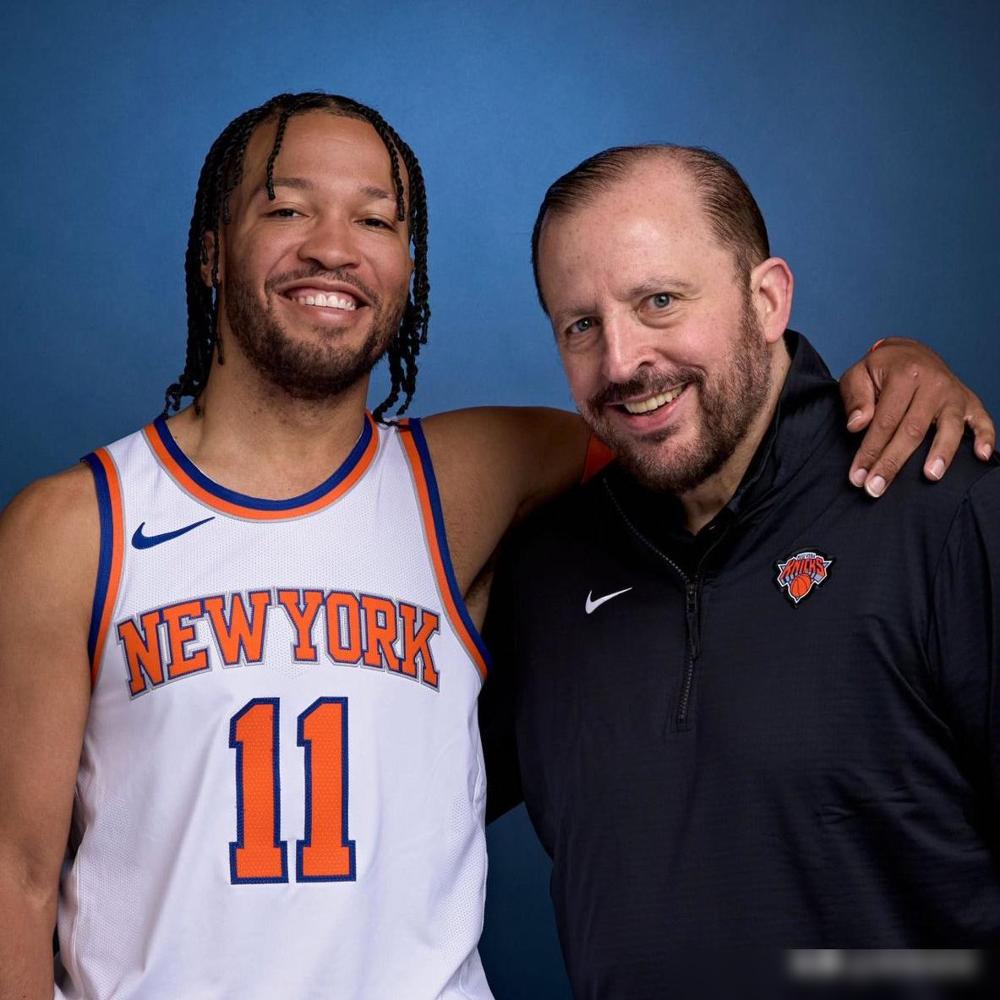 锡伯杜这是要把主力往死里用啊！昨晚尼克斯118-116险胜活塞，首发五人平均狂打