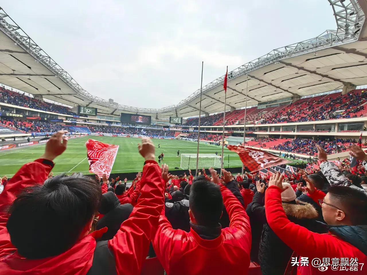 2024年中国足协超级杯上，武磊错失单刀，上海海港未能捧杯。赛后武磊发微博，不忘