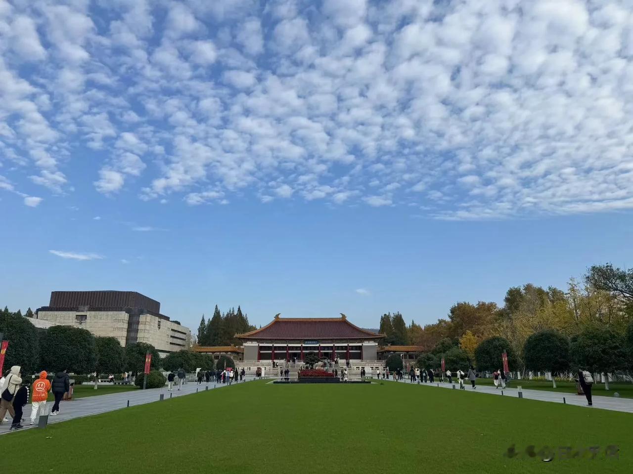 各色各样的天空，给人带来各色各样的感觉。