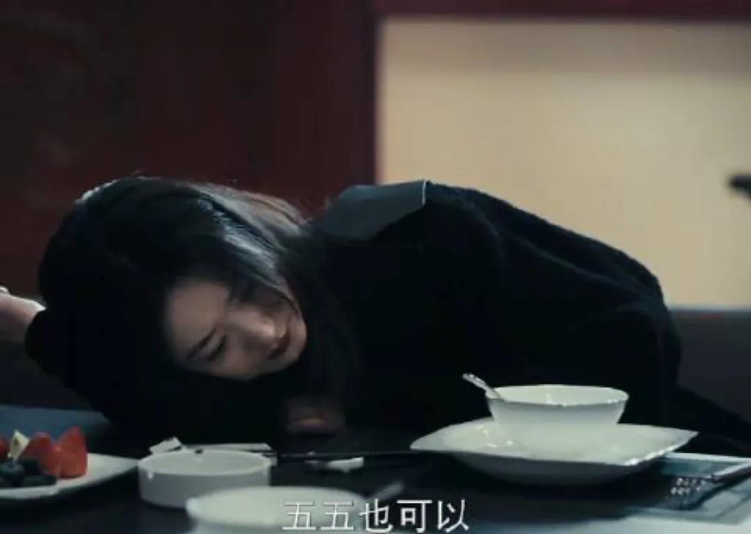 赵丽颖黑粉公然道歉，网络暴力能否止于此？看看这些案例吧。
近期，赵丽颖的多位黑粉