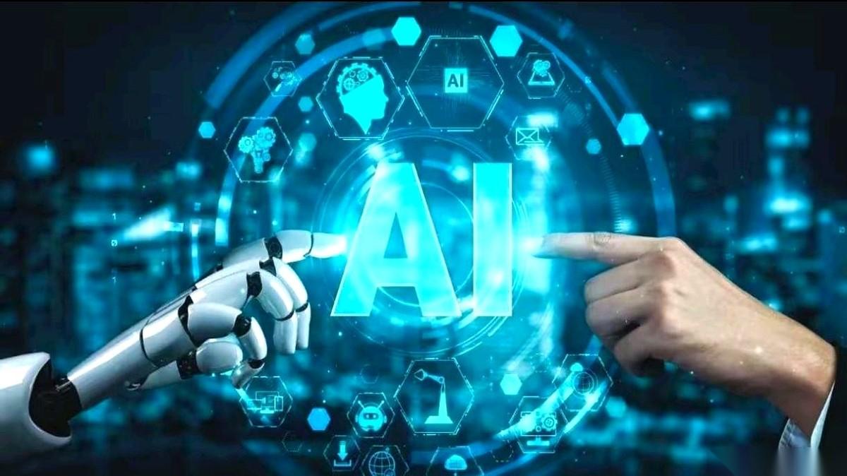 说五年内，一半人的饭碗要被AI给端了。
刚看到这话的时候，我后背都有点发凉。
再