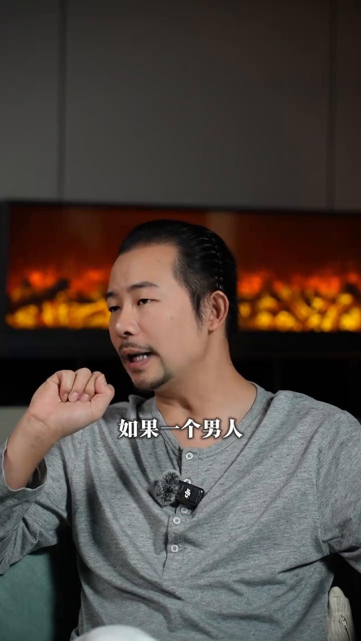 怎么看一个男人能不能跟你过一辈子呢？
你怎么去看一个男人能不能跟你过一辈子？不要