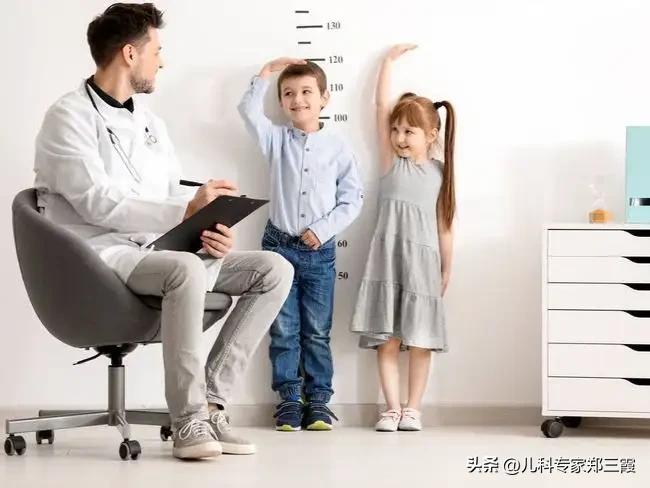 中医常说“春季是长高黄金季节”，做好6点，孩子长速翻倍
 
在中医理论中，春季被