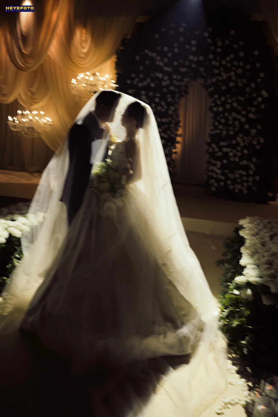 独属于英式鲜花拱门的浪漫