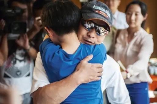 “中国人又如何？就算是中国人，老子也照杀不误！”2013年，中国退伍兵张京川在巴